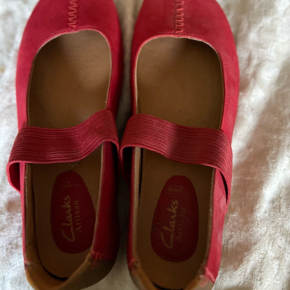 Clark’s red Mary Jane shoes - size 9 - great condition.